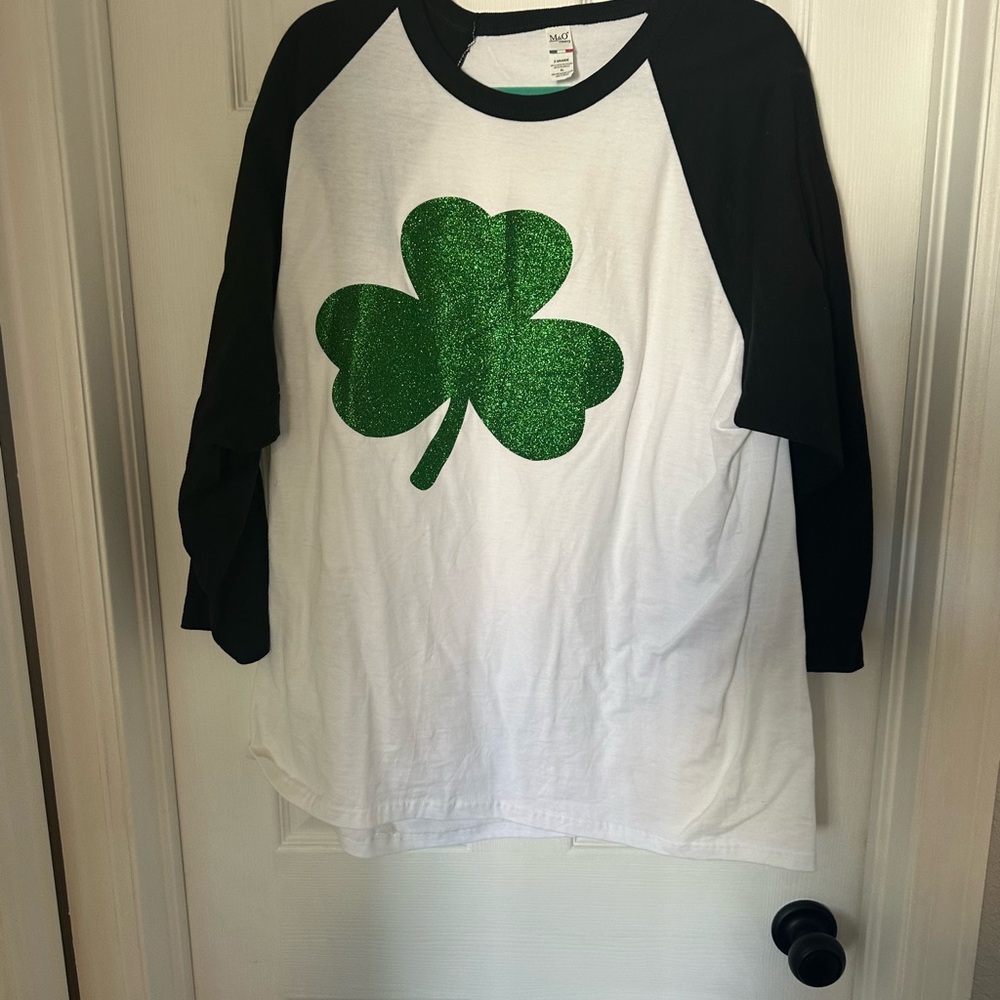 Green Shamrock Raglan XL Shirt
